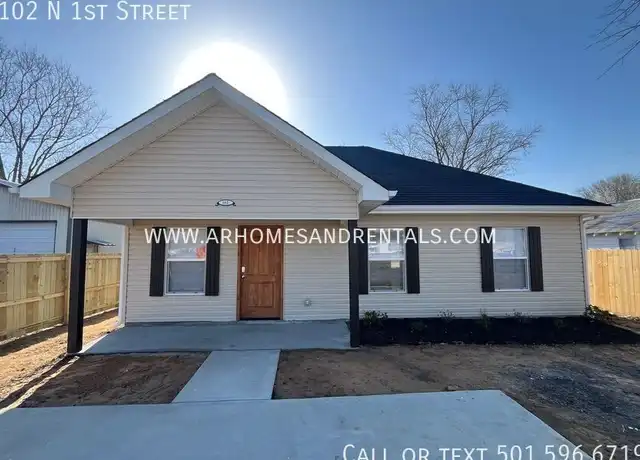 Property at 102 N 1st St, Austin, AR, 72007, 4 beds, 2 baths, [object Object]