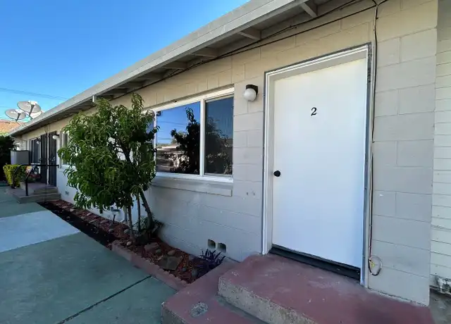 Property at 517 E Pine St #2, Lodi, CA, 95240, 1 bed, 1 bath, [object Object]