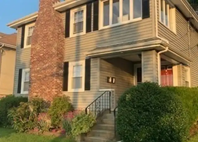 Property at 438 Central Ave #2, Milton, MA, 02186, 2 beds, 1 bath, [object Object]