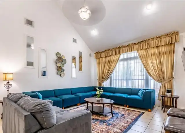 Property at 2206 N Carroll Ave, Dallas, TX, 75204, 1 bed, 1 bath, [object Object]