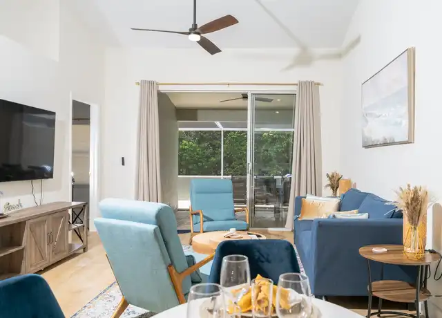 Property at 1748 Royal Cir, Naples, FL, 34112, 3 beds, 2 baths, [object Object]
