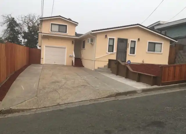 Property at 454 Carter St Unit B, Vallejo, CA, 94590, 3 beds, 1 bath, [object Object]