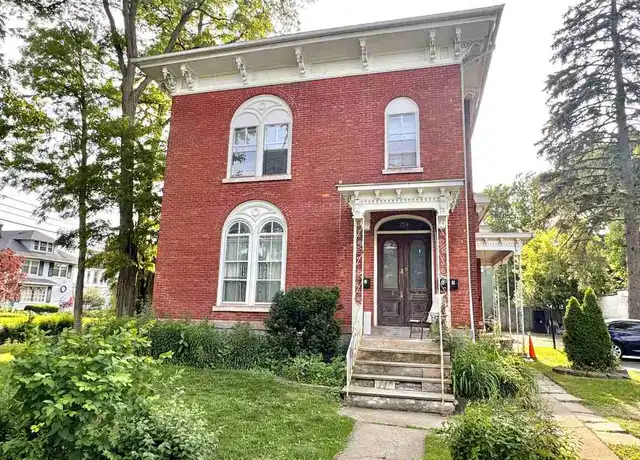 Property at 210 Locust St Unit 3, Lockport, NY, 14094, 1 bed, 1 bath, [object Object]