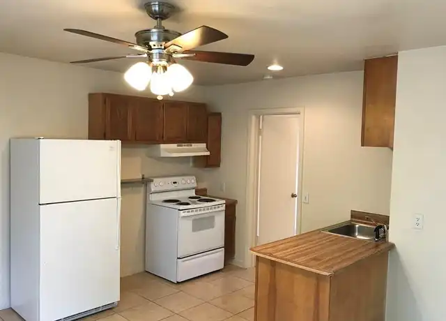 Property at 1102 W 22nd St Unit B, Austin, TX, 78705, 1 bed, 1 bath, [object Object]