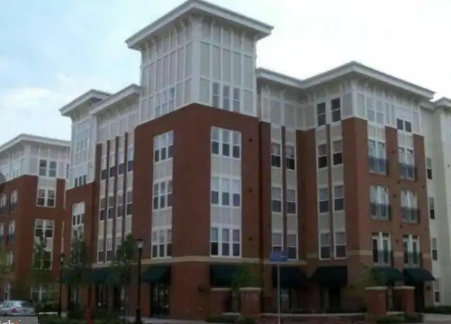 Property at 2665 Prosperity Ave #124, Fairfax, VA, 22031, 2 beds, 2 baths, [object Object]