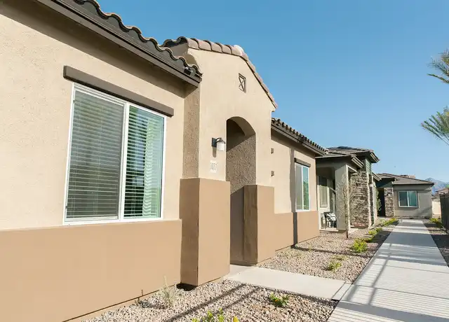 Property at Avilla Broadway - 10001 W Broadway Rd, Tolleson, AZ, 85353, 1-3 bed, 1-2 bath, [object Object]
