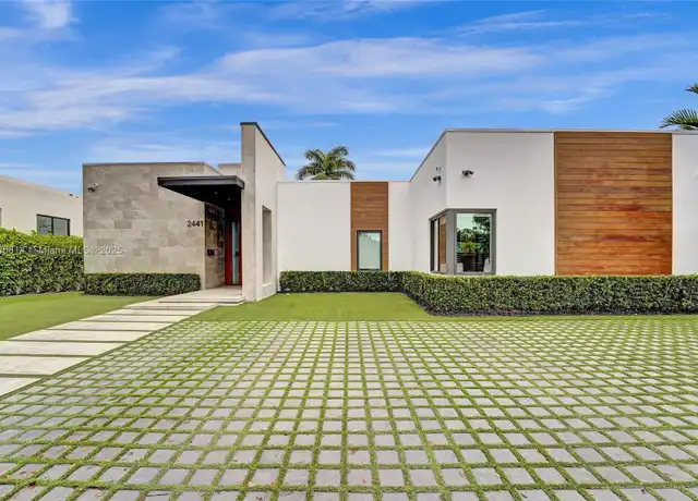 Property at 2441 NE 200th St, Miami, FL, 33180, 6 beds, 4.5 baths, [object Object]