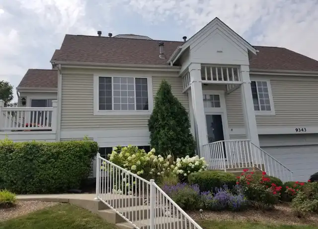 Property at 9343 Harrison St Unit 1, Des Plaines, IL, 60016, 3 beds, 3 baths, [object Object]