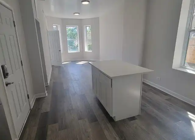 Property at 2228 S Sawyer Ave Unit 2F, Chicago, IL, 60623, 2 beds, 1 bath, [object Object]