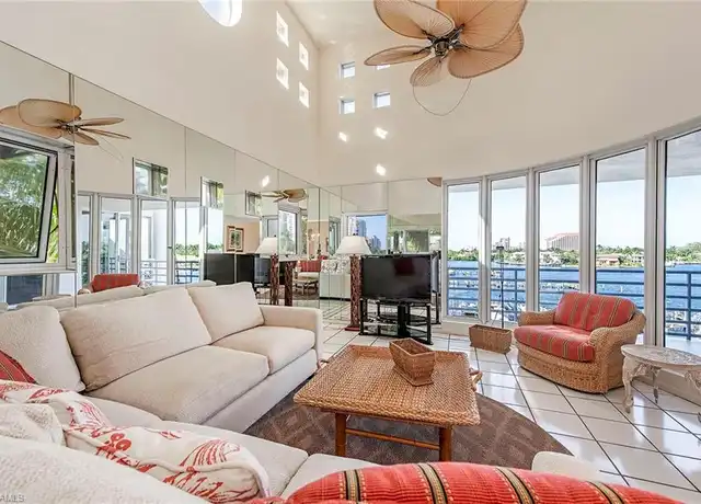 Property at 4560 Gulf Shore Blvd N Unit 3-313, Naples, FL, 34103, 2 beds, 2 baths, [object Object]