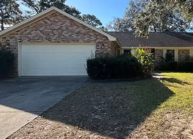 Property at 3131 Oxford Cir, Pensacola, FL, 32503, 3 beds, 2 baths, [object Object]