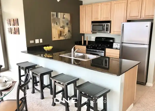 Property at 337 N Des Plaines St Unit 3, Chicago, IL, 60661, 2 beds, 2 baths, [object Object]