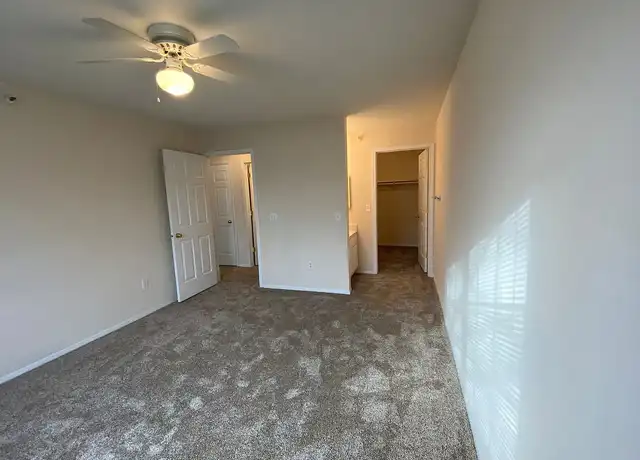 Property at CARRINGTON COURT - 700 Evergreen Dr, Burnsville, MN, 55337, 1-2 bed, 1 bath, [object Object]