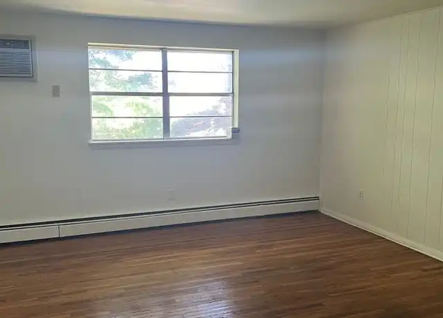 Property at 301 E Brown St Unit C3, Norristown, PA, 19401, 2 beds, 1 bath, [object Object]