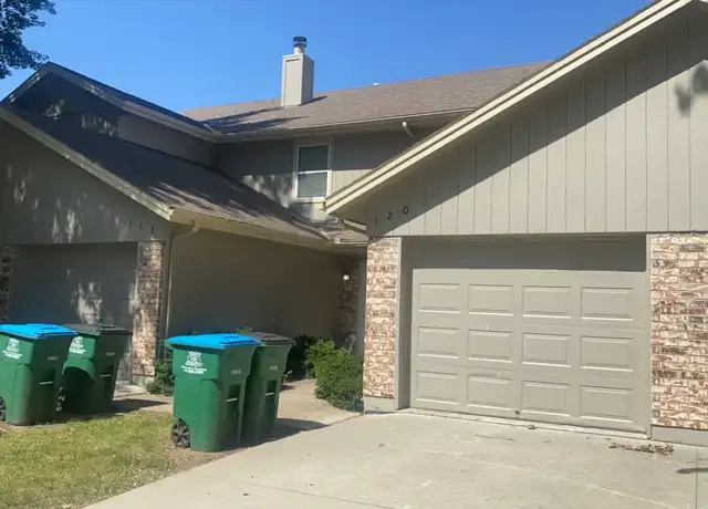 Property at 118 NE Greystone Dr Unit 118, Lee's Summit, MO, 64086, 2 beds, 1.5 baths, [object Object]