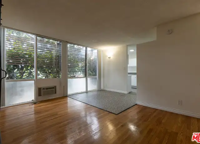 Property at 11133 Rose Ave Unit 15, Los Angeles, CA, 90034, 3 beds, 1 bath, [object Object]