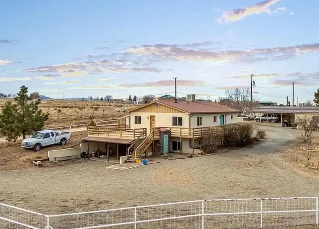Property at 29 Comanche Dr, Santa Fe, NM, 87508, 3 beds, 2 baths, [object Object]