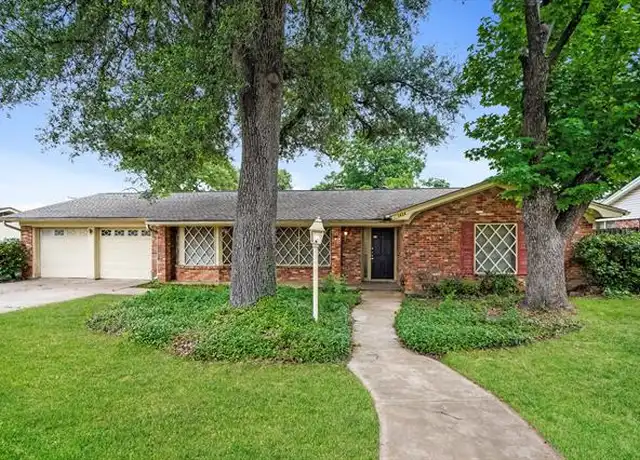 Property at 1424 Wreyhill Dr, Hurst, TX, 76053, 3 beds, 2 baths, [object Object]