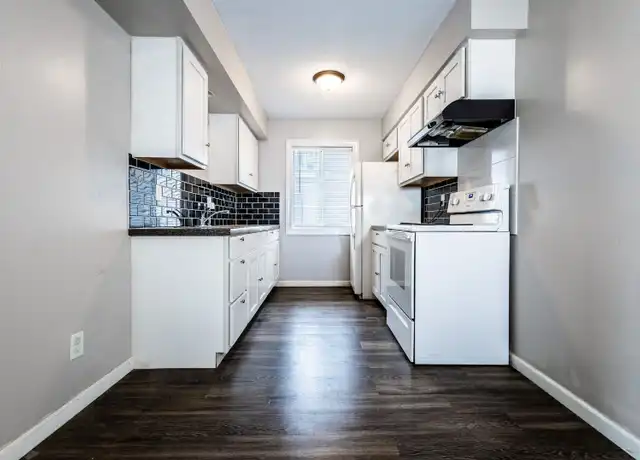 Property at 640 N 46th St #8, Omaha, NE, 68132, 1 bed, 1 bath, [object Object]