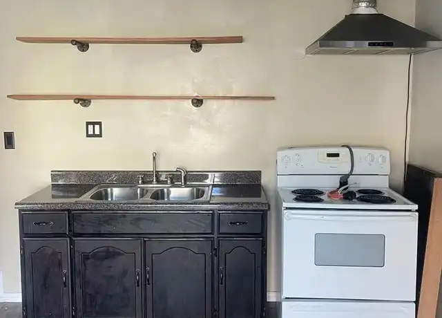 Property at 4435 E 60th St, Maywood, CA, 90270, 1 bed, 1 bath, [object Object]