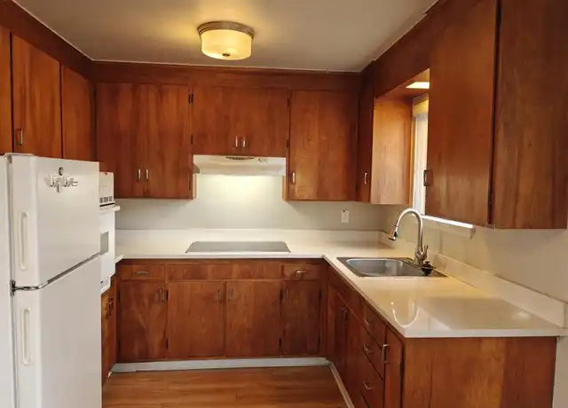 Property at 11521 26th Ave NE Unit 15, Seattle, WA, 98125, 2 beds, 1 bath, [object Object]