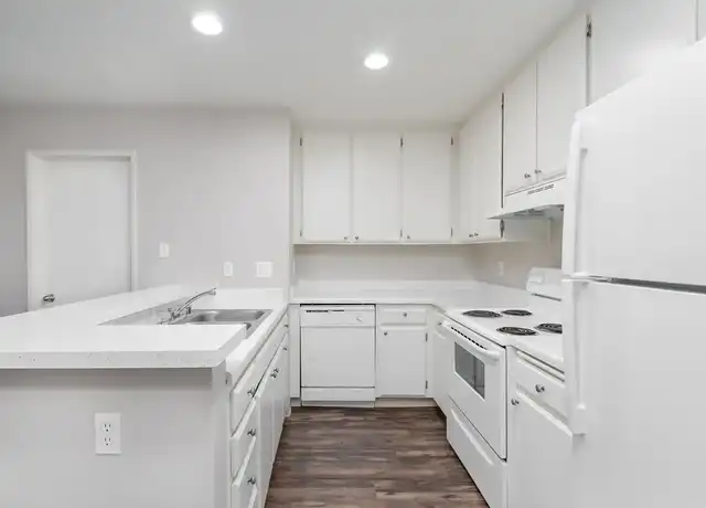 Property at Lake View Park Apartments - 9135 Mast Blvd, Santee, CA, 92071, 2 beds, 2 baths, [object Object]