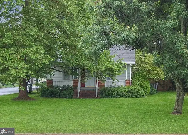 Property at 411 N Washington St, Easton, MD, 21601, 4 beds, 1.5 baths, [object Object]