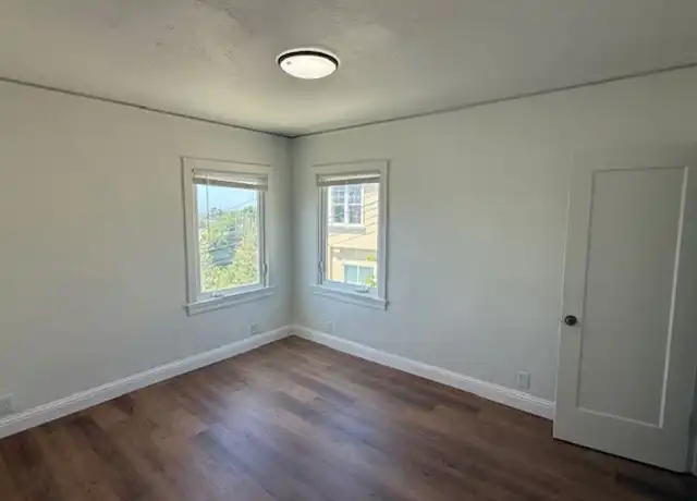 Property at 8115 Ney Ave Unit 8117, Oakland, CA, 94605, 3 beds, 1 bath, [object Object]
