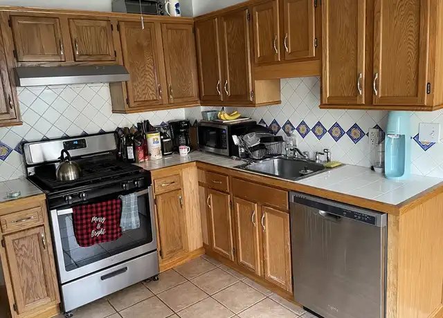 Property at 27 Princeton St Unit 1, Somerville, MA, 02144, 1 bed, 1 bath, [object Object]