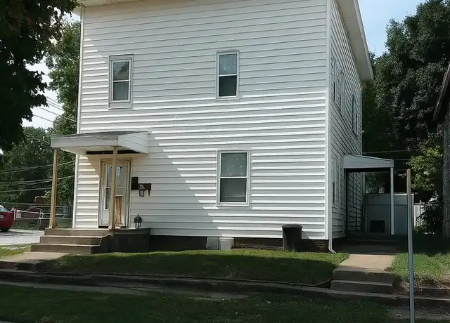 Property at 107 S Walnut St #2, Crawfordsville, IN, 47933, 1 bed, 1 bath, [object Object]