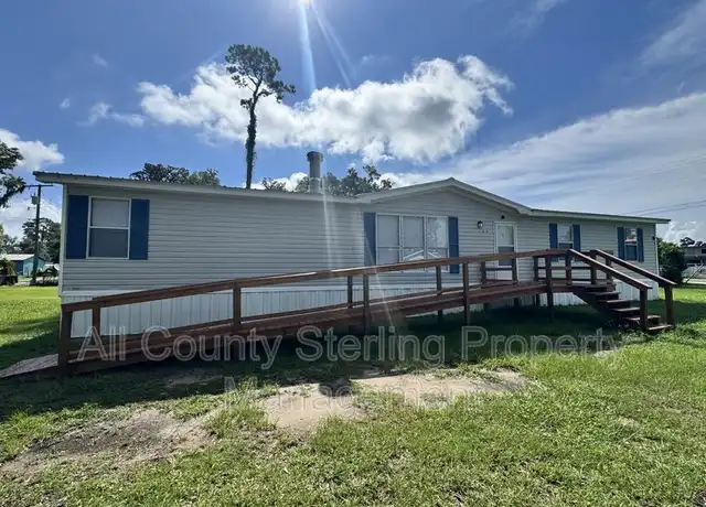 Property at 579 SE Baker Ave, Lake City, FL, 32025, 4 beds, 2 baths, [object Object]