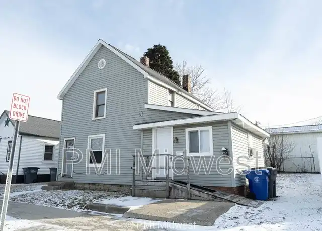 Property at 918 S Bell St Unit 3, Kokomo, IN, 46901, 1 bed, 1 bath, [object Object]