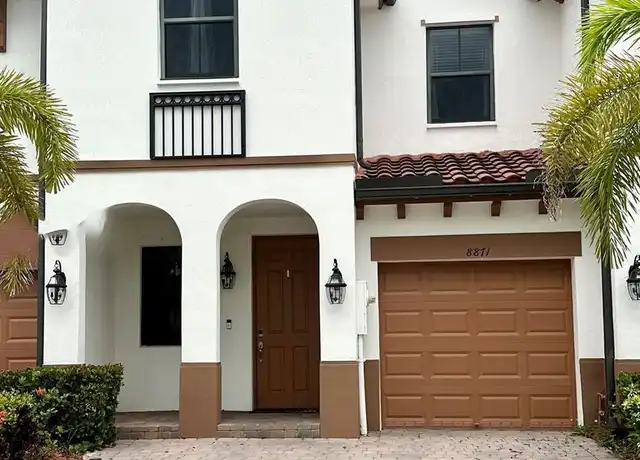 Property at 8871 NW 103rd Pl, Doral, FL, 33178, 3 beds, 2.5 baths, [object Object]