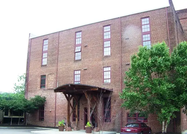 Property at 815 Porter St, Richmond, VA, 23224, 2 beds, 2 baths, [object Object]