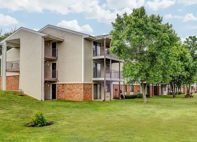 Property at Graycroft/Graybrook Apartments - 100 Star Blvd, Madison, TN, 37115, 1-2 bed, 1-2 bath, [object Object]