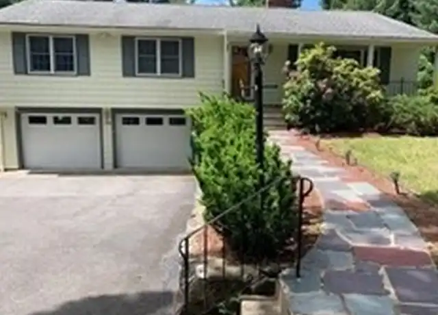 Property at 94 Concord Ave, Lexington, MA, 02421, 3 beds, 2 baths, [object Object]