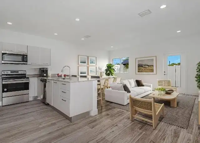 Property at 600 NW 30th Ave, Pompano Beach, FL, 33069, 3 beds, 3 baths, [object Object]