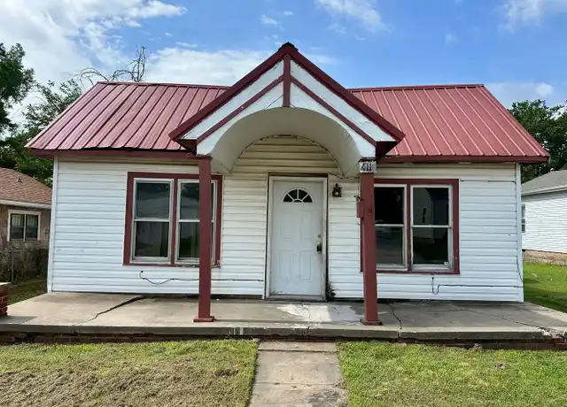 Property at 411 W Rosa St, Shawnee, OK, 74804, 3 beds, 1 bath, [object Object]