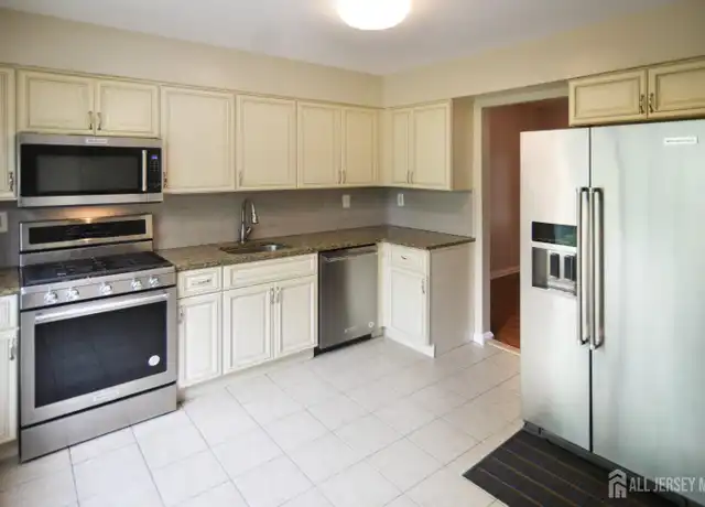 Property at 202 Hidden Village Dr, Perth Amboy, NJ, 08861, 3 beds, 2.5 baths, [object Object]
