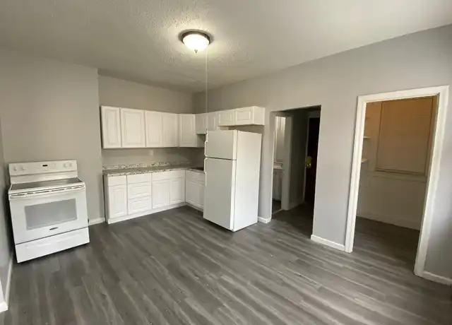 Property at 59 Madison St Unit AVENUE2N, Hartford, CT, 06106, 3 beds, 1 bath, [object Object]