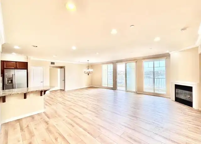 Property at 4214 Tradewinds Dr, Oxnard, CA, 93035, 2 beds, 2.5 baths, [object Object]