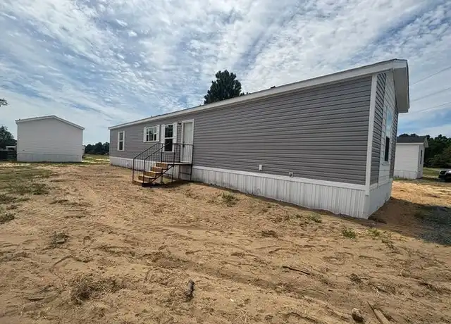 Property at 176 Rosewood Ave, Raeford, NC, 28376, 3 beds, 2 baths, [object Object]