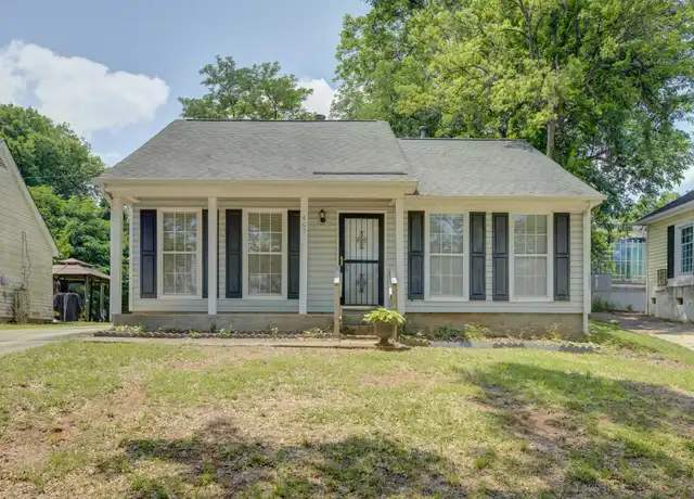 Property at 405 N Summit Ave, Charlotte, NC, 28216, 2 beds, 2 baths, [object Object]