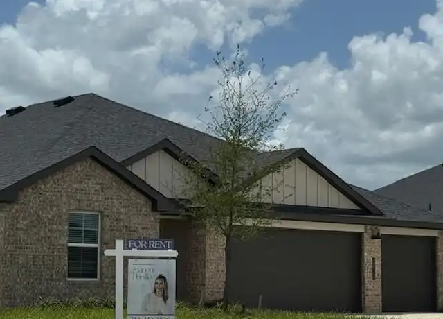 Property at 2010 Stoney Bay Cir, Sealy, TX, 77474, 4 beds, 3 baths, [object Object]