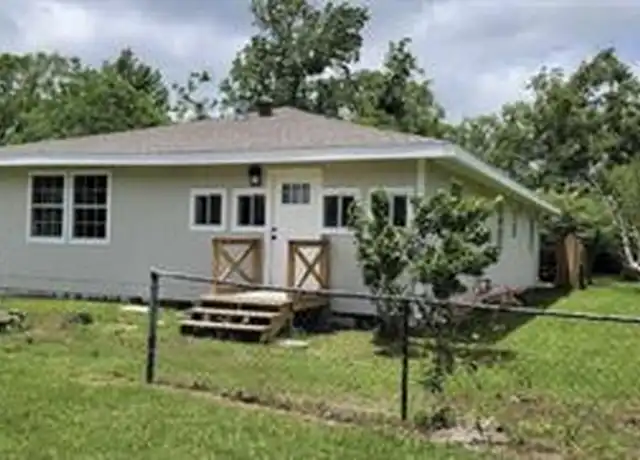 Property at 107 Forest Dr, Orange, TX, 77630, 3 beds, 1 bath, [object Object]