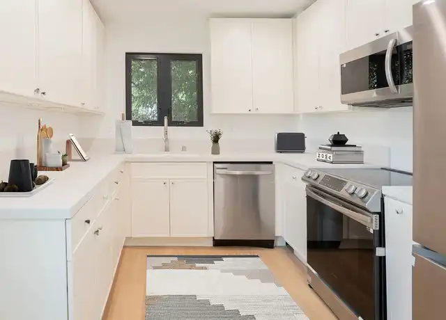 Property at The Coastal Apartments - 2103 3rd St, Santa Monica, CA, 90405, 0-1 beds, 1 bath, [object Object]