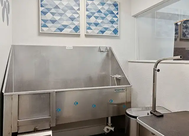 Photo of 2130 Southwest Expy, San Jose, CA 95126