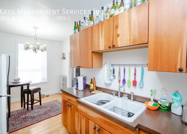 Property at 3806 W Irving Park Rd Unit 3806-2, Chicago, IL, 60618, 1 bed, 1 bath, [object Object]