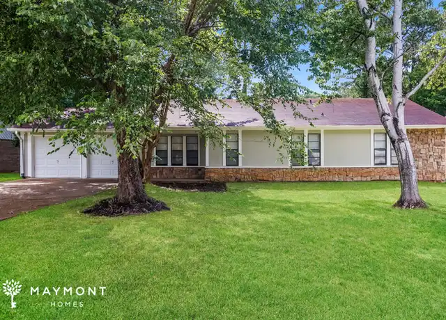 Property at 216 Shenandoah Rd N, Brandon, MS, 39047, 4 beds, 2 baths, [object Object]