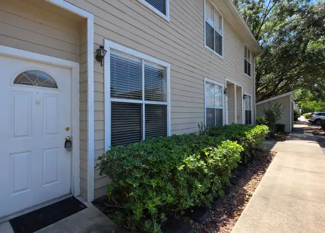Property at 3901 SW 20th Ave, Gainesville, FL, 32607, 2 beds, 2.5 baths, [object Object]